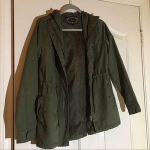 Olive green army / combat / utility jacket